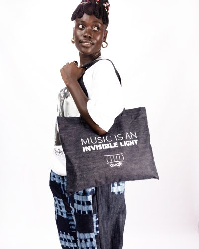 Tote bag